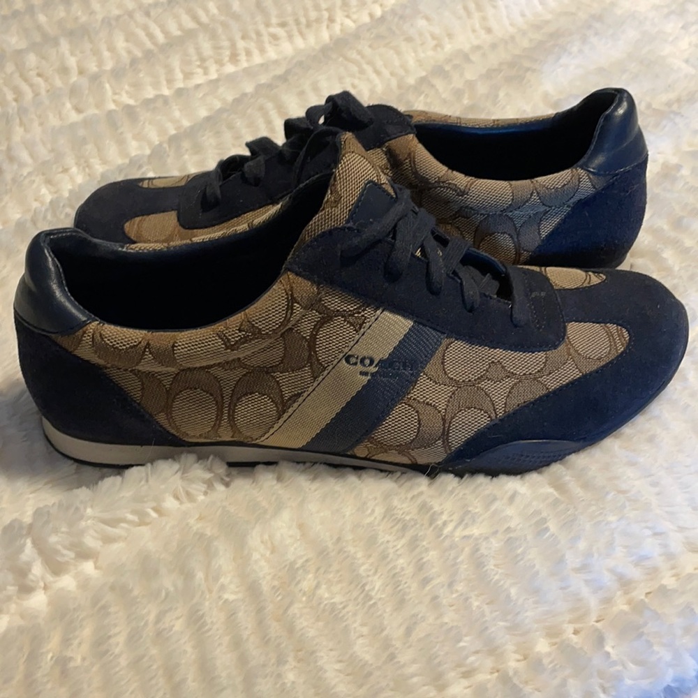 Like new condition! Tan/navy blue coach sneakers.